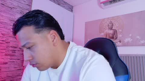 Tom muscle1 online show from March 2026 12:05:03 PM