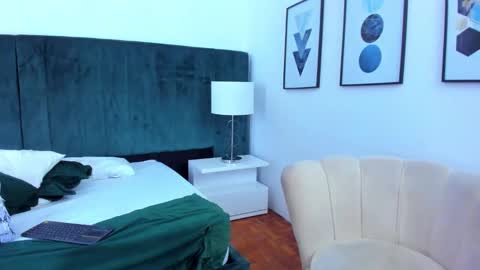 Tom Silver  online show from January 2025 10:44:01 PM