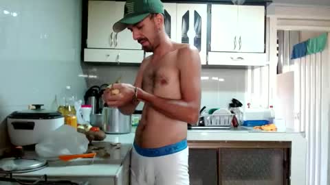 tomas gerauld. make me happy with 10000 tokens online show from January 2025 09:18:02 PM