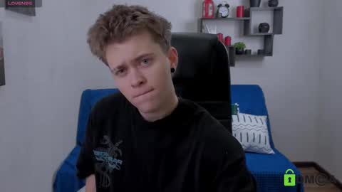 Snapshot of tomas_norton chatting on December 2025 10:11:02 AM tomas_norton online show from December 2025 10:11:02 AM