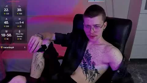 tomas_norton online show from April 2026 08:43:02 PM