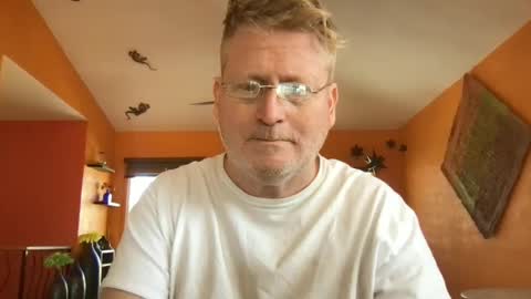 Hola online show from March 2025 09:04:02 PM