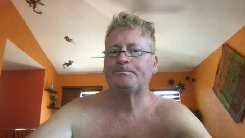 Snapshot of tomascausa chatting on July 2026 06:01:02 PM Hola online show from July 2026 06:01:02 PM
