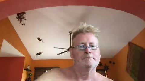 Snapshot of tomascausa chatting on August 2026 04:44:01 PM Hola online show from August 2026 04:44:01 PM