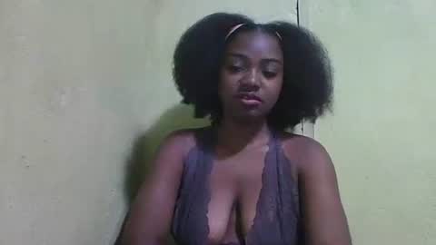 tomboasy online show from October 2025 10:19:02 PM