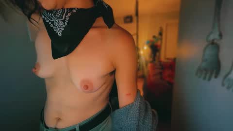 tomboy_titties online show from September 2025 08:27:01 AM