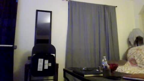 sirmuggsalot online show from April 2026 12:01:01 AM