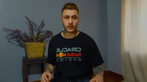 tomDavisXl online show from October 2025 10:22:02 PM