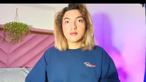   online show from October 2025 12:38:02 PM