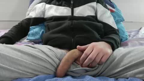 Snapshot of tommaso9046 chatting on February 2026 04:05:02 PM tommaso9046 online show from February 2026 04:05:02 PM