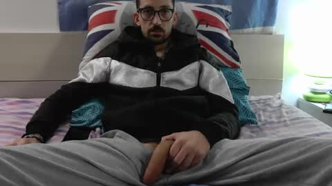 Snapshot of tommaso9046 chatting on February 2026 05:01:01 PM tommaso9046 online show from February 2026 05:01:01 PM