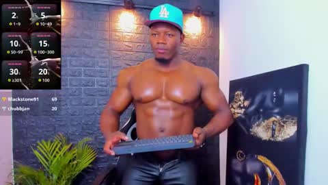 Tom Mike online show from October 2025 11:25:02 PM