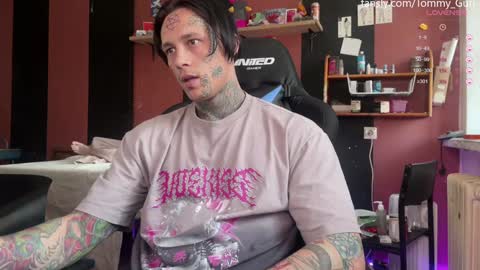 Snapshot of tommy__gun_ chatting on December 2024 07:58:01 AM Tommy and Katana online show from December 2024 07:58:01 AM