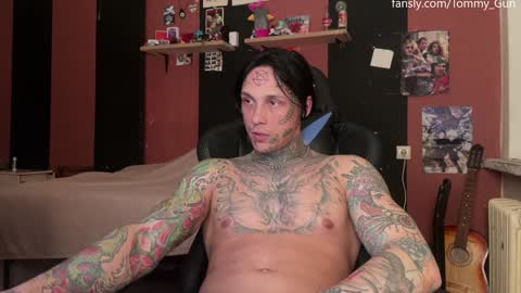 Snapshot of tommy__gun_ chatting on December 2024 09:05:01 PM Tommy and Katana online show from December 2024 09:05:01 PM