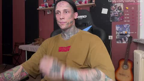 Snapshot of tommy__gun_ chatting on December 2024 04:14:02 PM Tommy and Katana online show from December 2024 04:14:02 PM