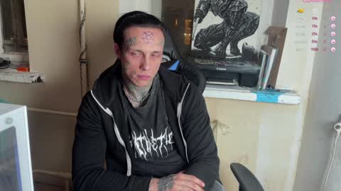 Snapshot of tommy__gun_ chatting on January 2025 05:26:01 PM Tommy and Katana online show from January 2025 05:26:01 PM