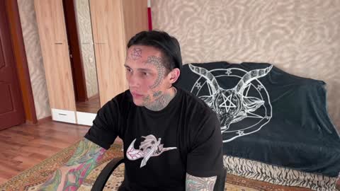 Snapshot of tommy__gun_ chatting on January 2025 11:39:01 AM Tommy and Katana online show from January 2025 11:39:01 AM