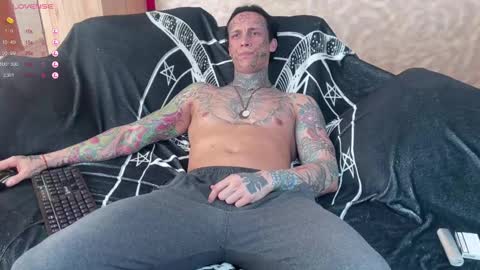 Snapshot of tommy__gun_ chatting on February 2025 11:04:01 AM Tommy and Katana online show from February 2025 11:04:01 AM