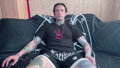 Snapshot of tommy__gun_ chatting on March 2025 05:38:02 AM Tommy and Katana online show from March 2025 05:38:02 AM