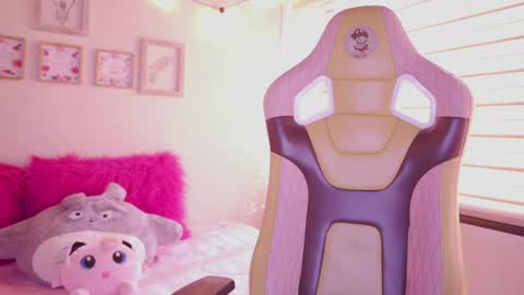 Blue  online show from April 2026 01:34:01 PM