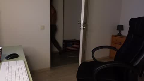 Snapshot of tommy_burnzzz chatting on December 2024 06:14:01 AM tommy burnzzz online show from December 2024 06:14:01 AM