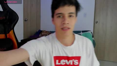   online show from October 2025 02:00:01 AM