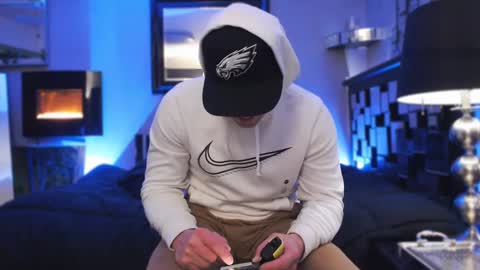 Tommy online show from February 2025 04:42:02 AM