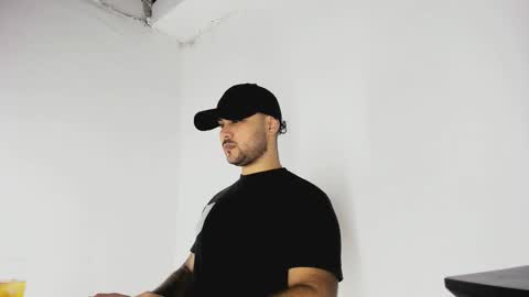 tommy_sccott online show from October 2025 10:55:02 PM