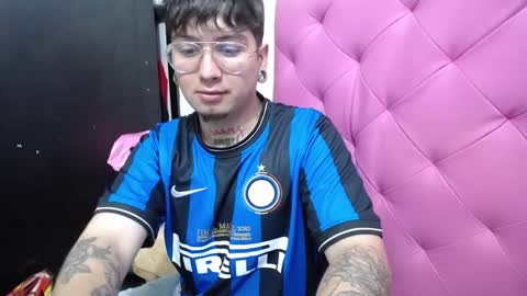 Snapshot of tommy_sins619 chatting on September 2025 04:12:01 AM Dirty Tommy online show from September 2025 04:12:01 AM