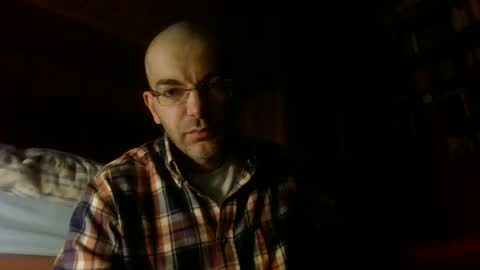 Snapshot of tommycorner chatting on December 2024 11:42:01 PM tommycorner online show from December 2024 11:42:01 PM