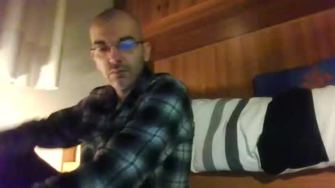 Snapshot of tommycorner chatting on March 2025 09:04:02 PM tommycorner online show from March 2025 09:04:02 PM