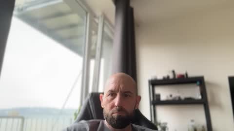 Thomas Fit online show from April 2026 07:09:02 AM