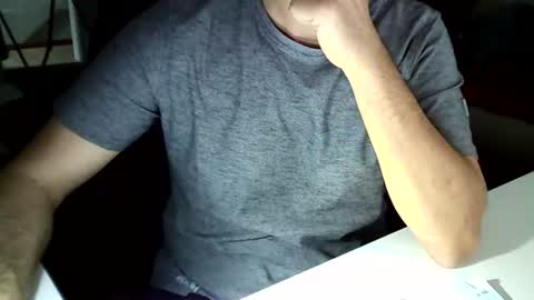 Tom online show from December 2024 01:40:01 PM