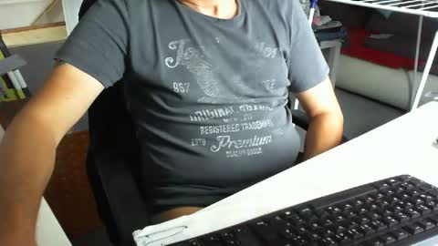 Tom online show from September 2025 09:03:01 AM