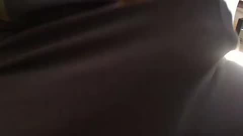 Snapshot of tomvill chatting on March 2026 10:10:02 AM tomvill online show from March 2026 10:10:02 AM