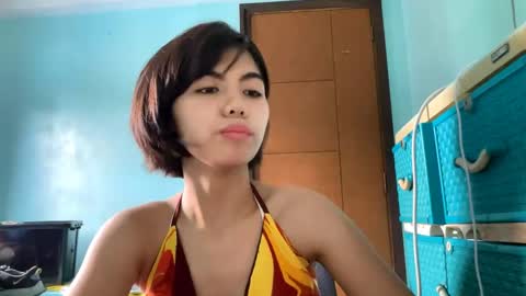 Snapshot of toniebirley chatting on May 2026 05:15:02 AM Mila online show from May 2026 05:15:02 AM