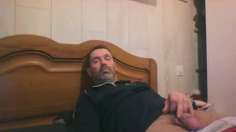 tonio1972 online show from November 2025 07:04:02 PM