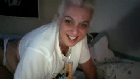 Honeys Snow Bunny online show from January 2026 06:16:01 AM