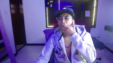 tony_dickdream online show from April 2026 01:13:01 PM