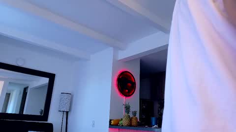 tony muscle1 online show from October 2025 09:53:01 PM