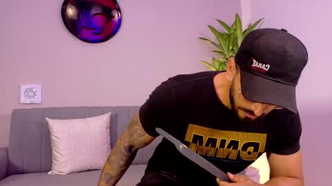 tony muscle1 online show from April 2026 07:27:01 PM