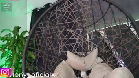 Snapshot of tony_newmen chatting on January 2025 01:19:01 AM tony online show from January 2025 01:19:01 AM