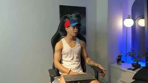 tony_petrov online show from November 2025 11:43:02 AM