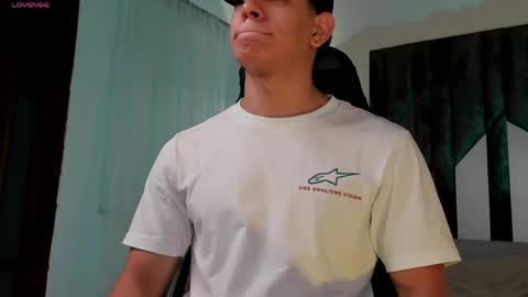 Snapshot of tony_petrov chatting on May 2026 07:26:02 AM tony_petrov online show from May 2026 07:26:02 AM
