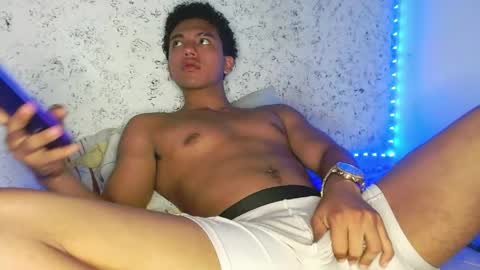 Snapshot of tonydesire_ chatting on May 2026 09:22:02 PM tonydesire_ online show from May 2026 09:22:02 PM