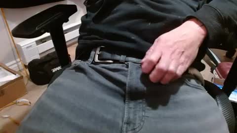 tonytonytony3001 online show from January 2025 03:32:01 PM