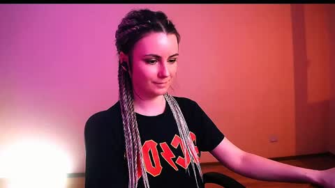 Elizabeth online show from April 2026 06:16:01 PM