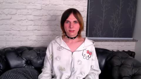 Snapshot of too_silly_ chatting on May 2026 08:38:02 PM too_silly_ online show from May 2026 08:38:02 PM