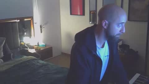 tootsybird online show from April 2026 03:55:01 AM