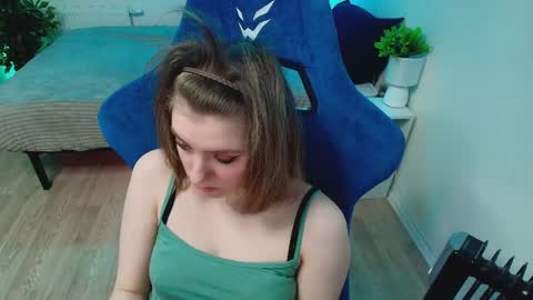 Snapshot of topcranberry chatting on May 2026 08:14:02 PM topcranberry online show from May 2026 08:14:02 PM